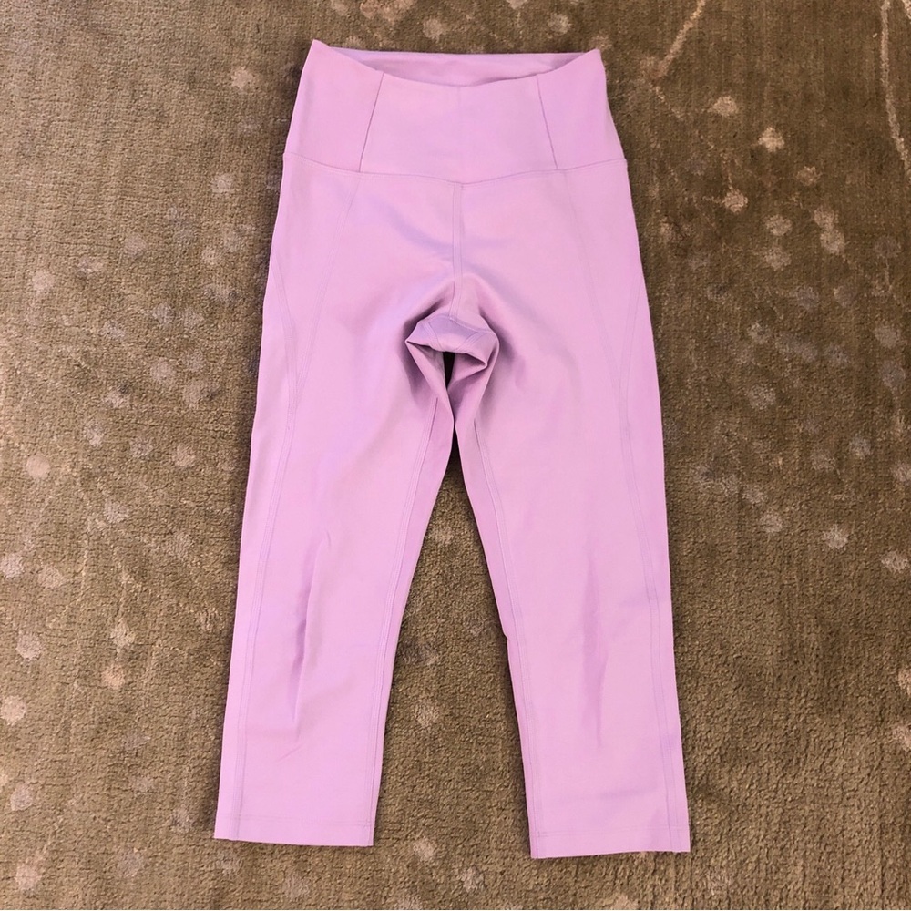 Girlfriend Collective Purple Capris work out Leggings Size Xs MK